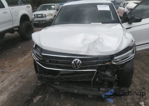 2024 Volkswagen Tiguan 2.0T Se R-Line Black z USA, uszkodzony, nr VIN 3VVCB7AX3RM077940